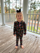 Load image into Gallery viewer, Halloween pjs girl
