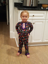 Load image into Gallery viewer, Halloween pjs girl
