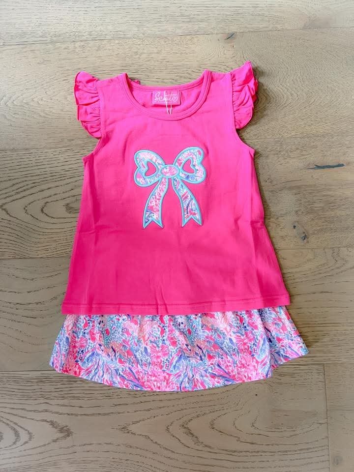 Bow shirt outfit